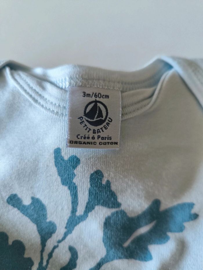 Lot 3 bodies bleu petit bateau 3mois - photo numéro 2