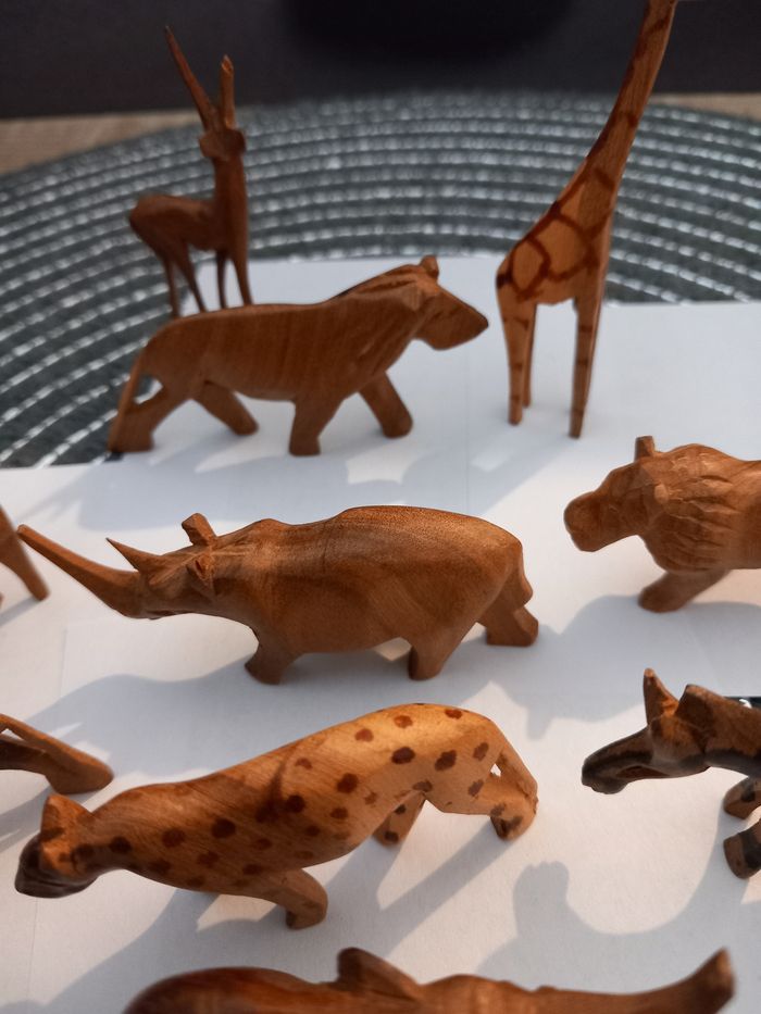 Animaux de la savane   les 10 animaux
2cm de haut sur 5  environ - photo numéro 6