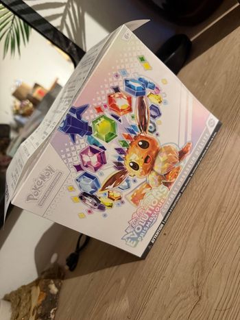 Pokémon ETB évolution prismatique scellé 