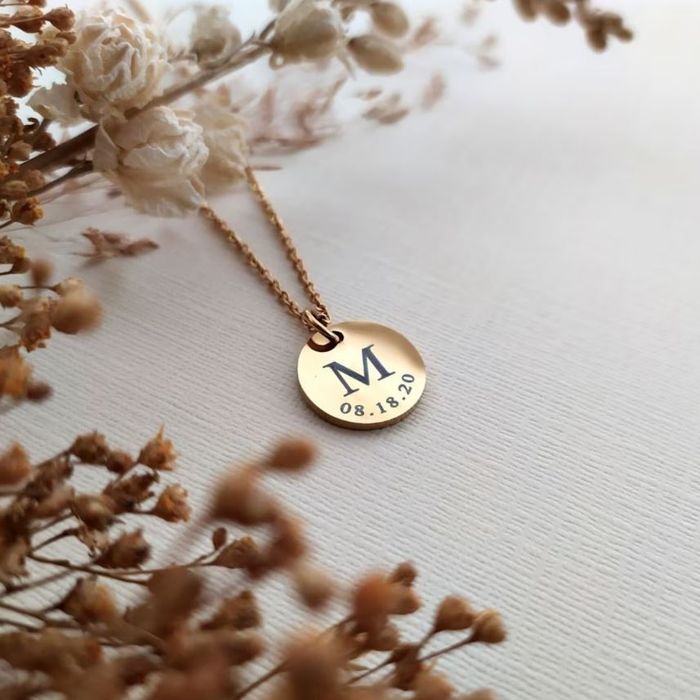 Collier Médaille Personnalisée – Gravure Prénom & Date - photo numéro 4