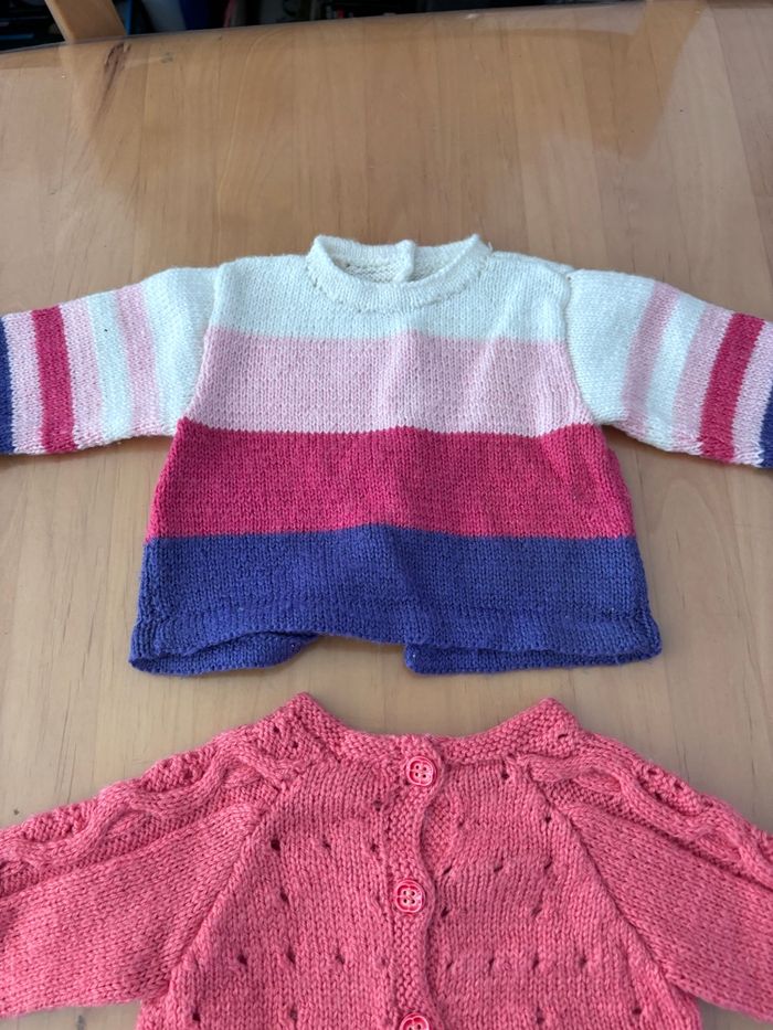 Lot de 3 gilets/pull fait main 3 mois - photo numéro 4