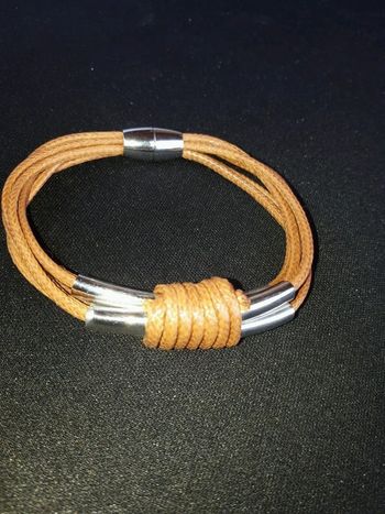 Bracelet aimanté argenté et marron