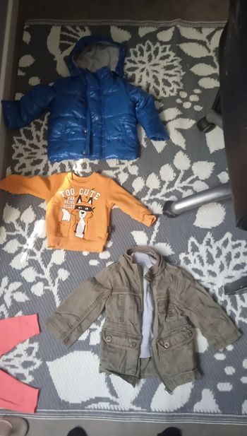 Veste pull et pantalon