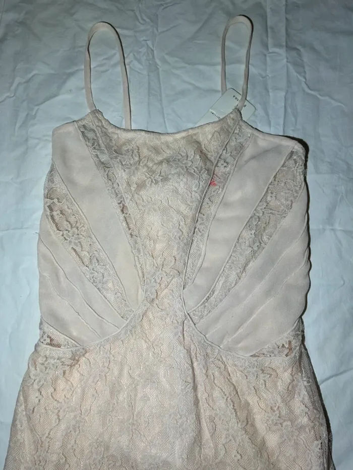 Robe chic bershka - photo numéro 3