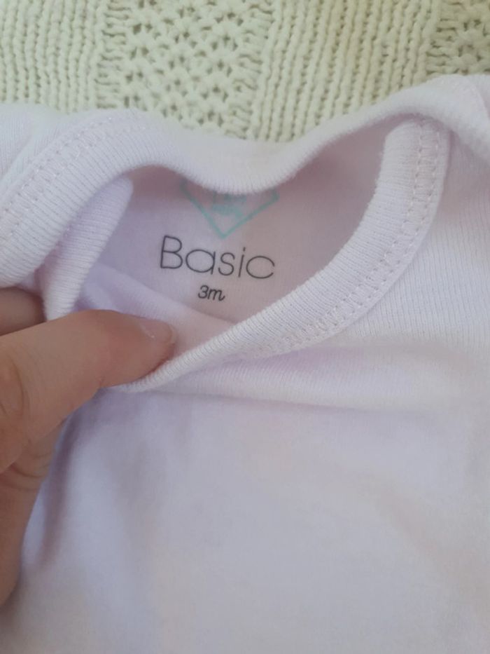 Lot de 3bodys - photo numéro 8