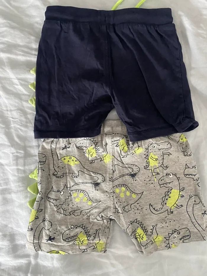 Lot 2 shorts Blue Seven 12 mois Motifs Dinosaures - photo numéro 4