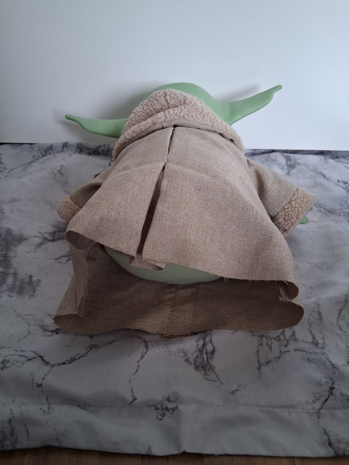 Poupée bébé Yoda - photo numéro 3