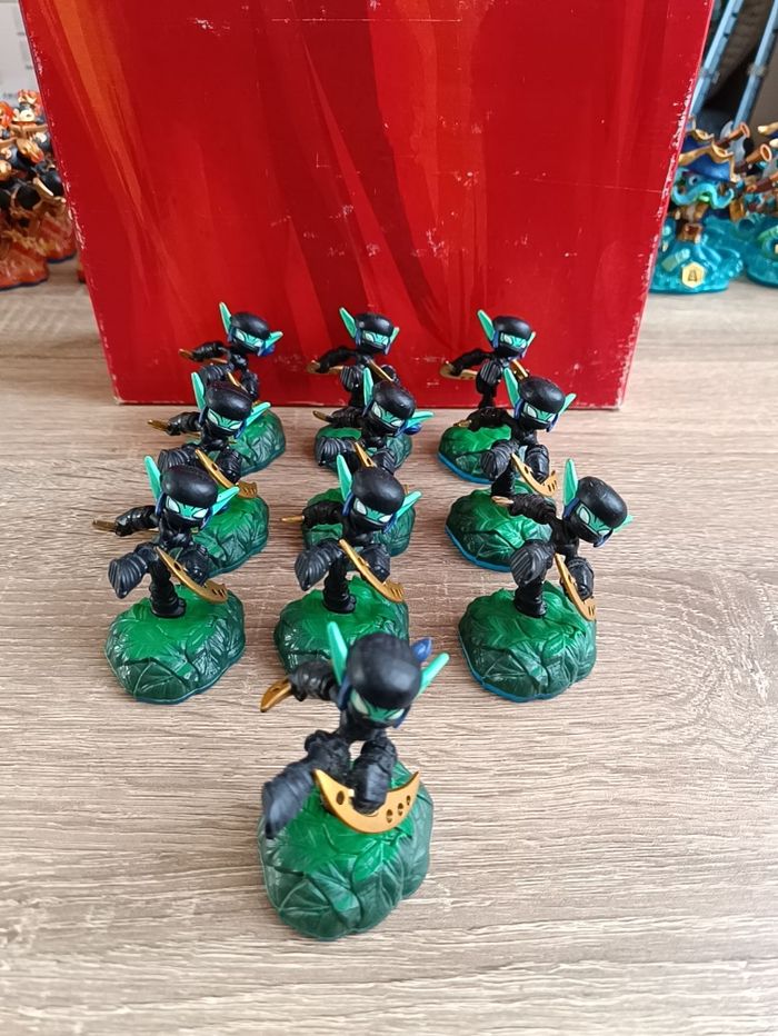 Lot de 10 figurines Skylanders Swap Force Stealth Elf
