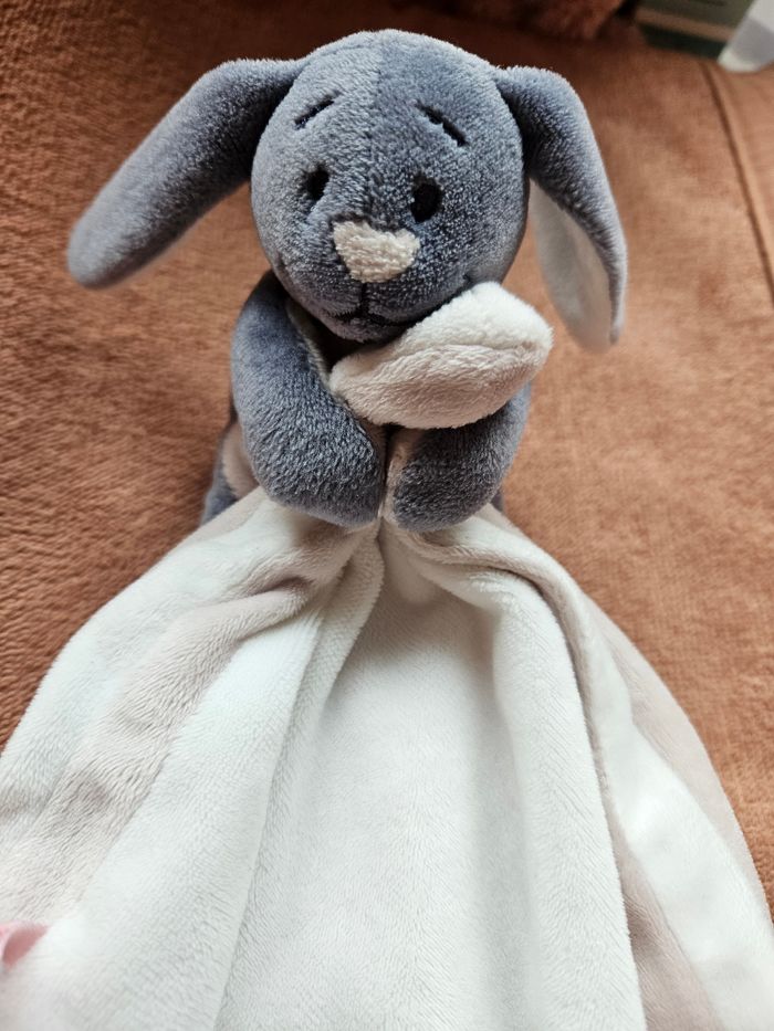 Doudou + peluche Noukie's Lapin neuf - photo numéro 5
