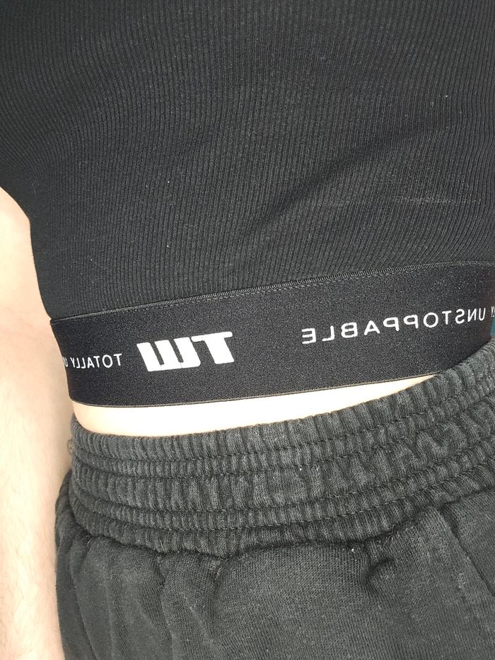 Top noir sans manches élastique streetwear S Tally Weijl - photo numéro 5