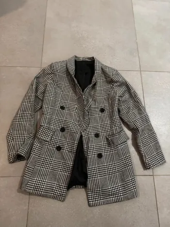 Blazer blanc et noir, taille M, très bon état