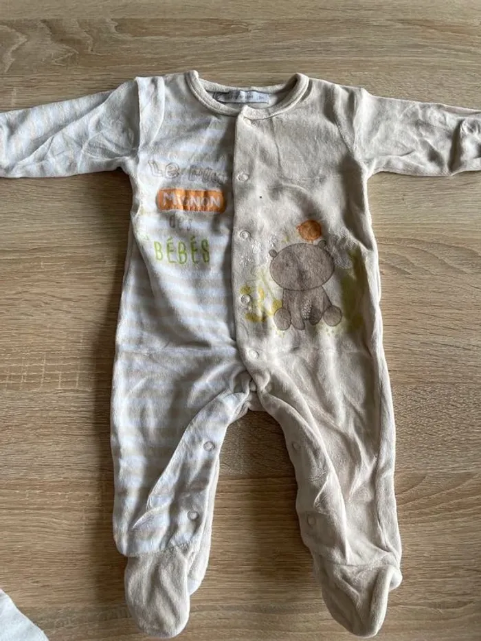 Lot de 7 pyjama velours 3 mois - photo numéro 5