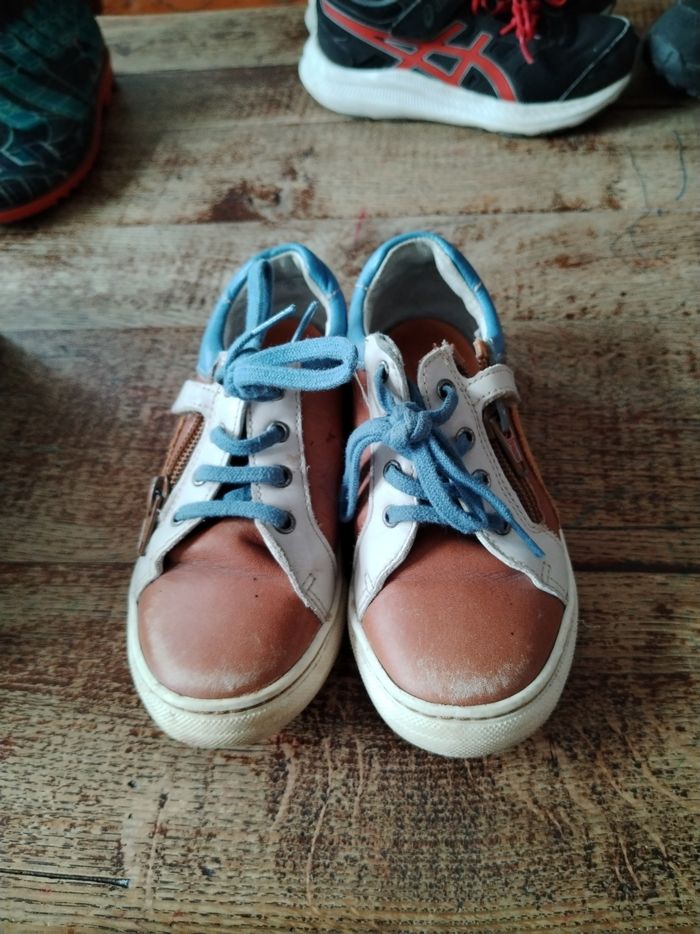 Chaussures loup blanc taille 27