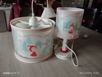 Ensemble plafonnier et chevet