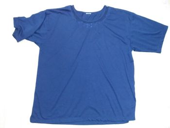 Tee-shirt manches courtes en excellent état