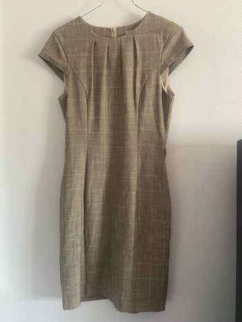 robe à carreaux grise