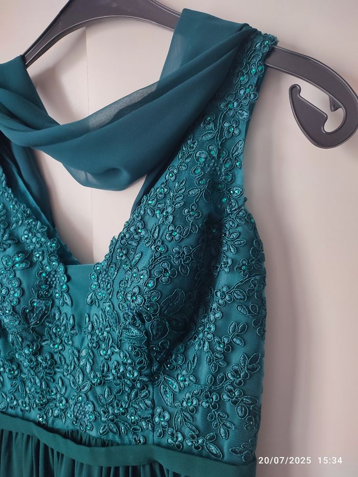 Robe de cérémonie - photo numéro 3