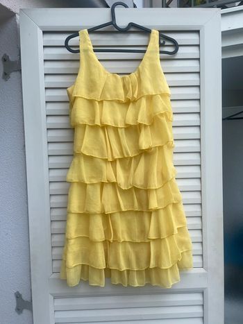 Robe à volant fluide jaune