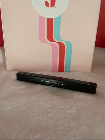 Liner noir perfect