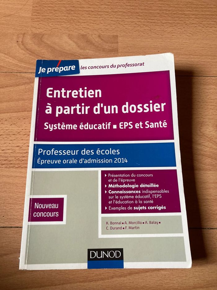 Livre entretien à partir d’un dossier