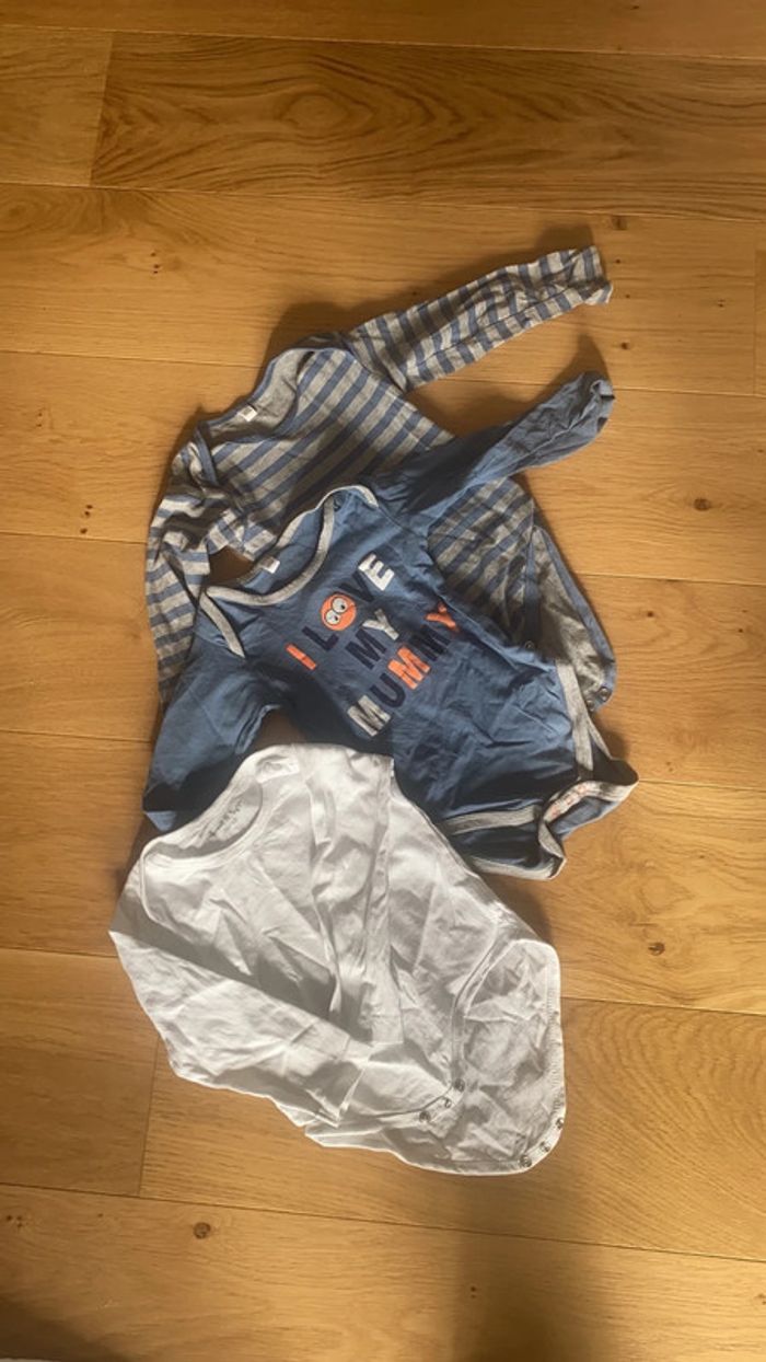 3 bodys manches longues 86/92