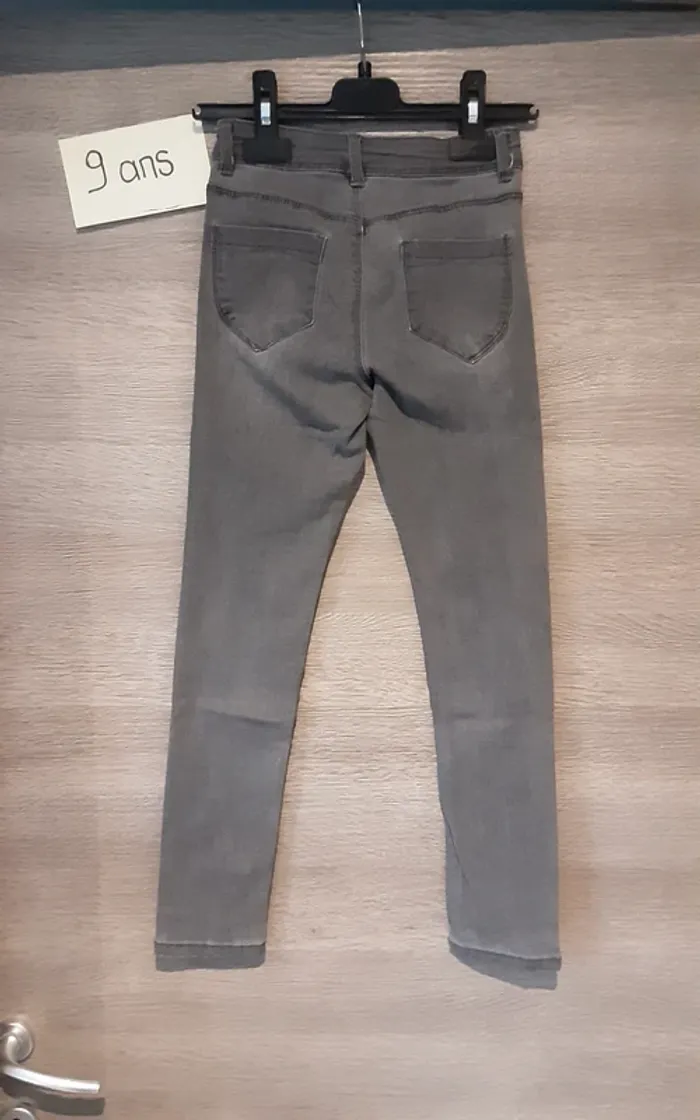 Pantalon 9 ans kiabi - photo numéro 2
