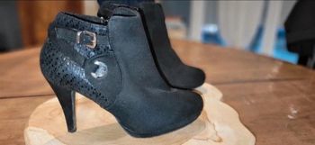 Bottines daim noir 39