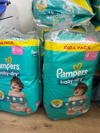 Pampers