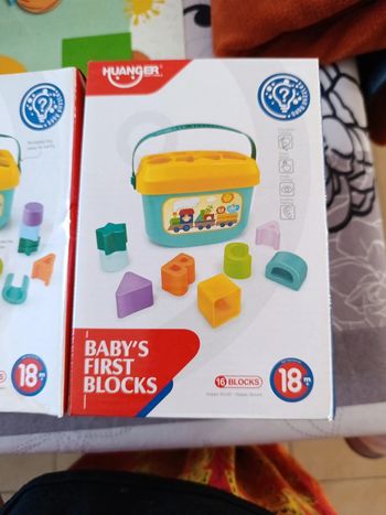 jeux  des formes baby's first blocks