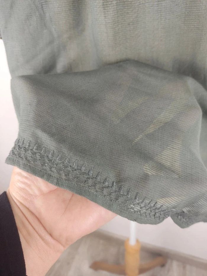 Blouse légère manches courtes kaki gris détails broderies taille S Sud Express - photo numéro 7