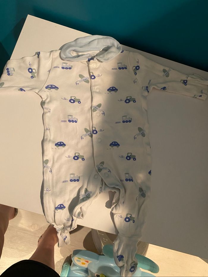 Lots pyjamas 1 MOIS - photo numéro 5