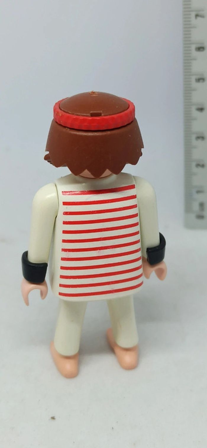 Homme fort du cirque vintage avec haut rayé rouge et blanc playmobil - photo numéro 3