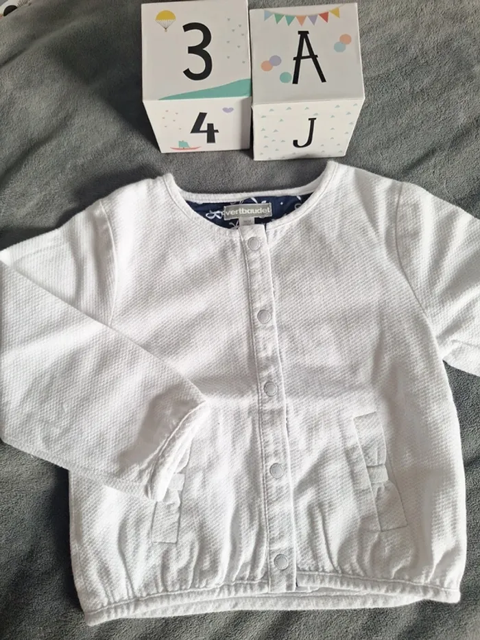 Veste blanche 36 mois