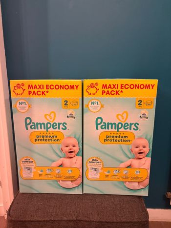 Lot de 2 MAXI packs 117 Pampers Taille 2 Premium protection (soit 234 couches)