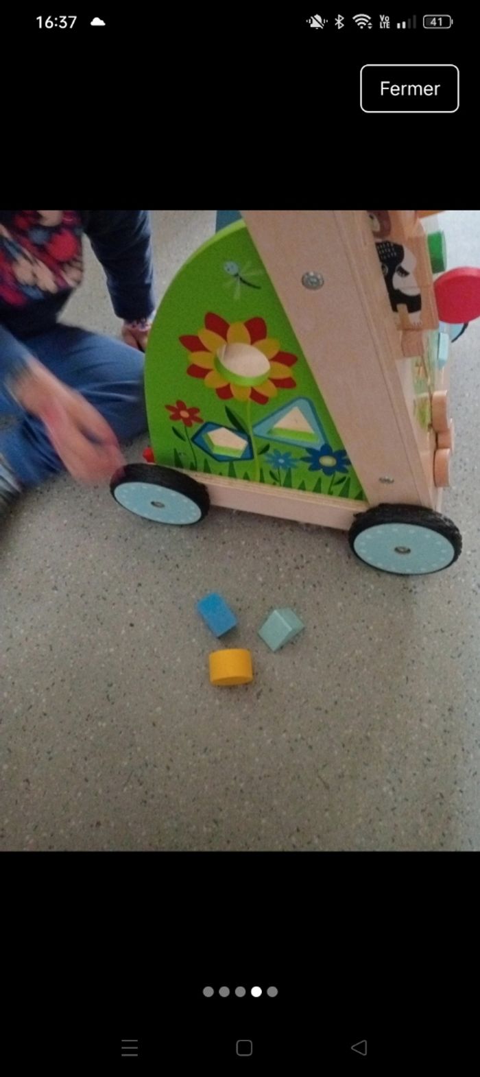 Pousseur trotteur educatif en bois - photo numéro 3