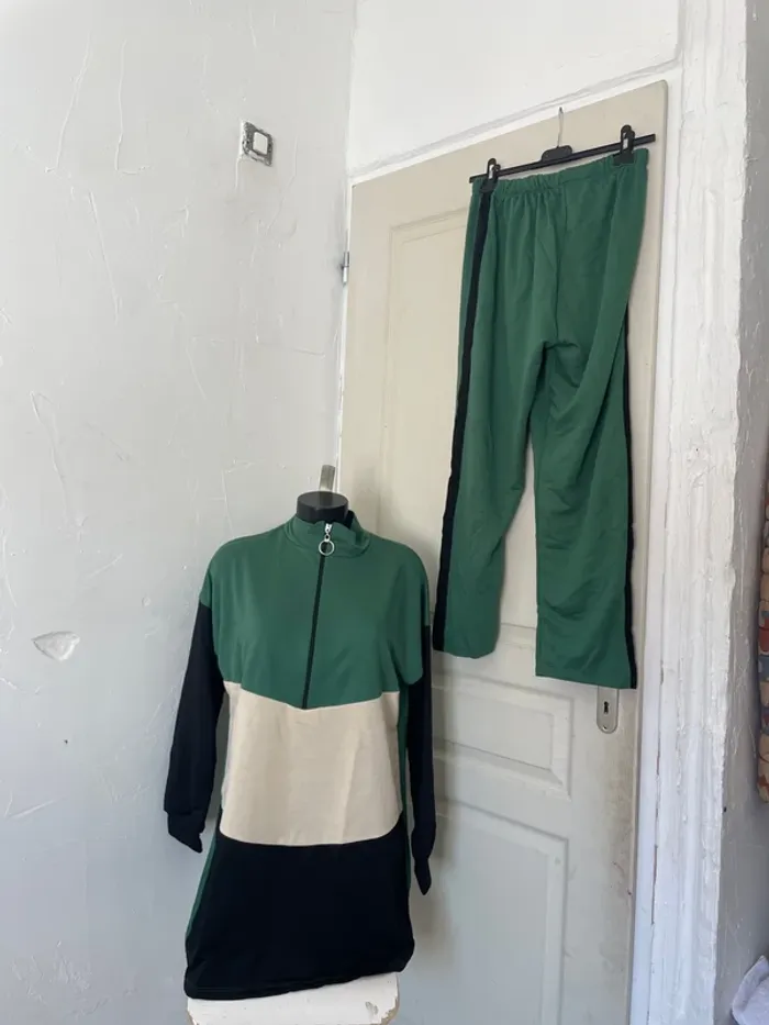 Ensemble, vert, fluide n°435