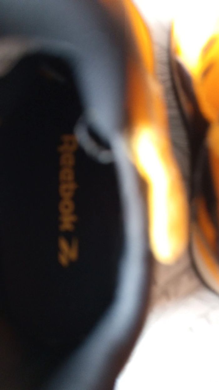 Basket taille 20 neuves - photo numéro 12