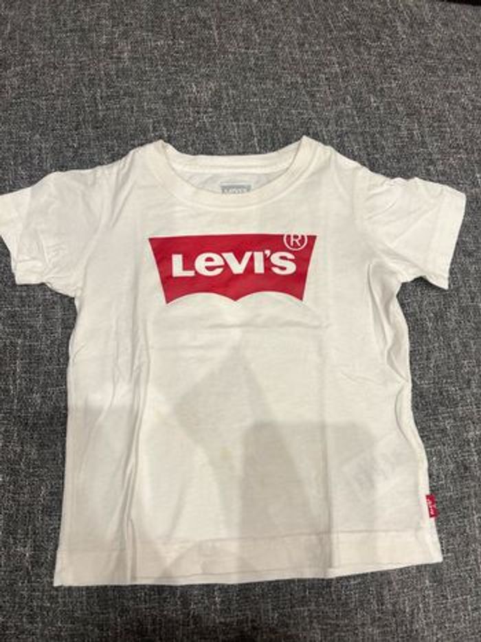 t shirt levi’s