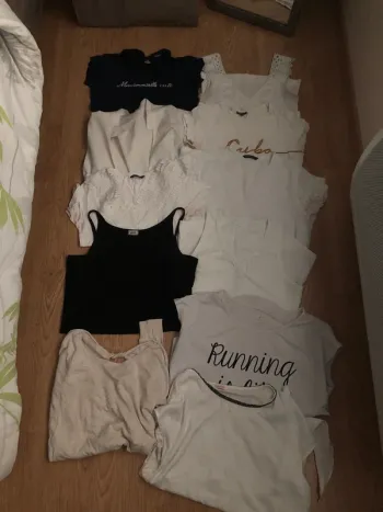 Lot de 11 vêtements