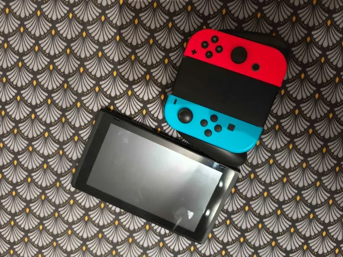 Nintendo Switch - photo numéro 3