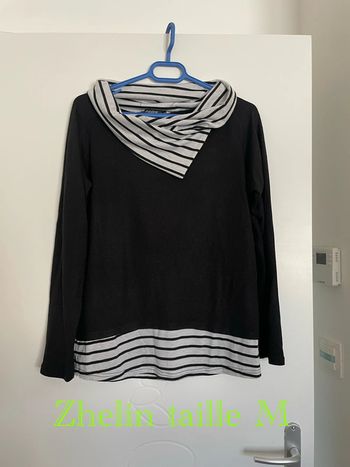 Pull à manches longues noir col croisé gris à rayures noir Zhelin taille M