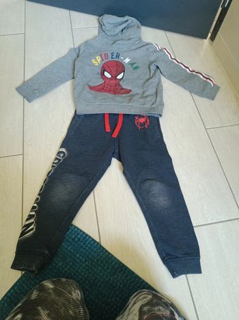 Ensemble spiderman