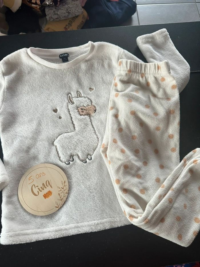 Pyjama velours kiabi 5ans