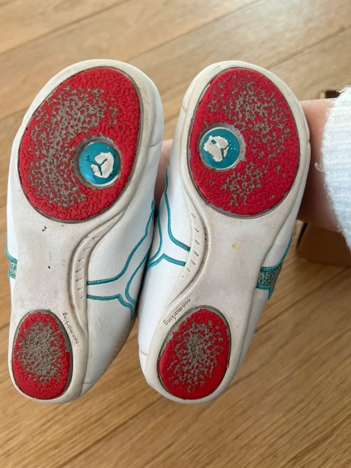 Chaussure puma fille taille 26cm état satisfaisant - photo numéro 2
