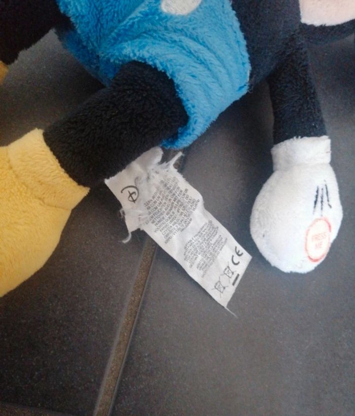 Peluche mickey Disney environ 20 cm - photo numéro 3