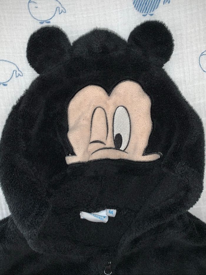 Combinaison pyjama Mickey Disney – Garçon/Fille 6 ans – Très bon état - photo numéro 3