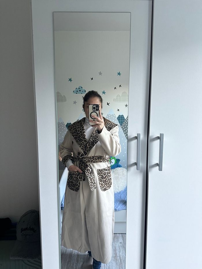 Manteau léopard avec capuche - photo numéro 2