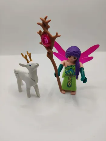 Fée avec cerf blanc playmobil