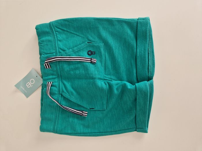 Short vert obaibi 23 mois neuf