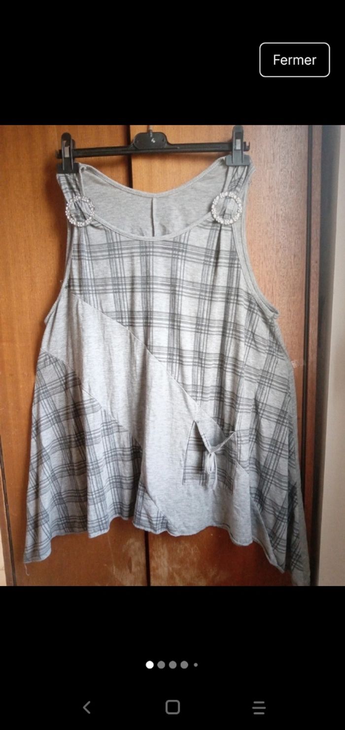 Haut tunique, taille 5 avec strass en 48/50